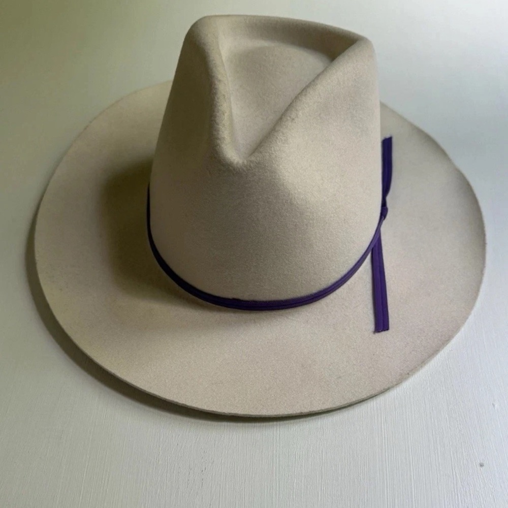 RENEGADE 100% Wool Cowboy Western Hat Sz 7, 56 Ivory W/ Purple Rodeo Texas USA
